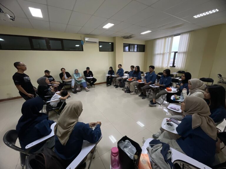 FGD (Focus Group Discussion) and Alumni Gathering with the theme “Increasing Harmonisation Between Young and Old for the Integrity of Veterinary Students at Brawijaya University” at the 16th Anniversary of FKH UB